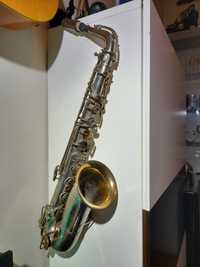 Saxofone sem uso