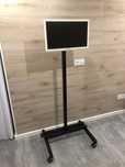 Stojak statyw do TV/telewizora/monitora - mobilny na kółkach - solidny
