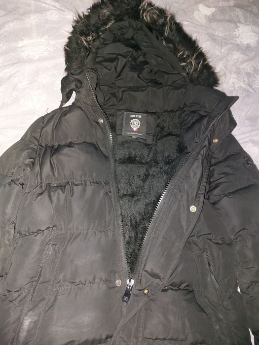 Продам зимнюю куртку.