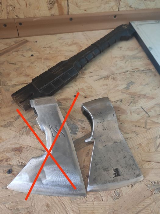 Продам  топор , сокири с ручкой СССР