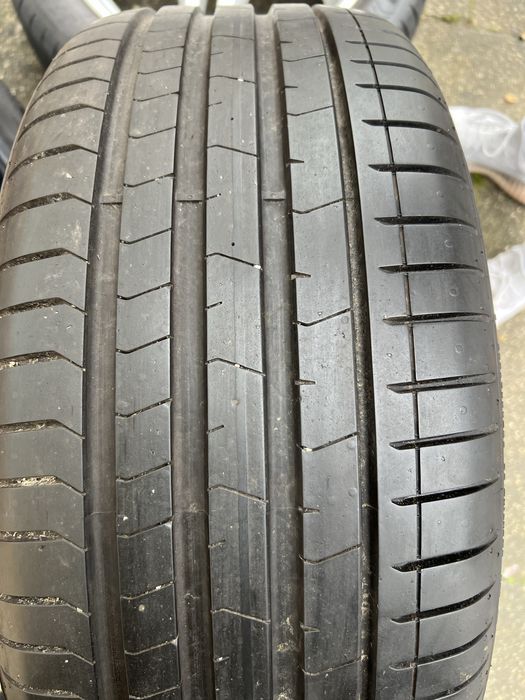 245/40/R19 pirelli