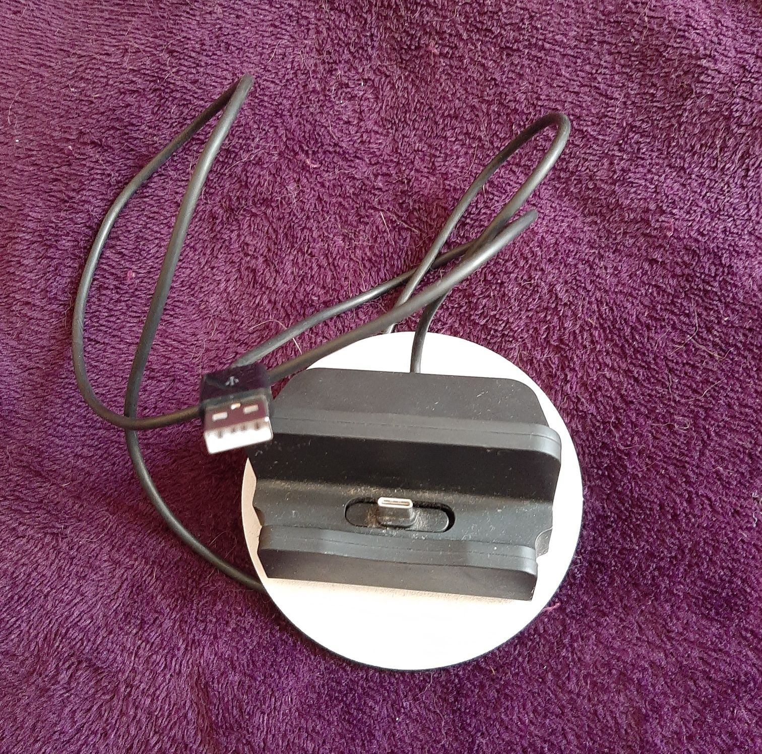 Ładowarka do telefonu usb c stojak