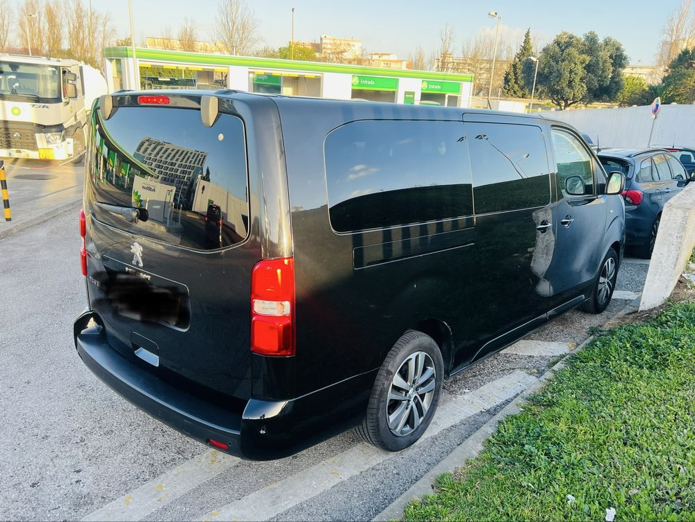 Peugeout Traveler