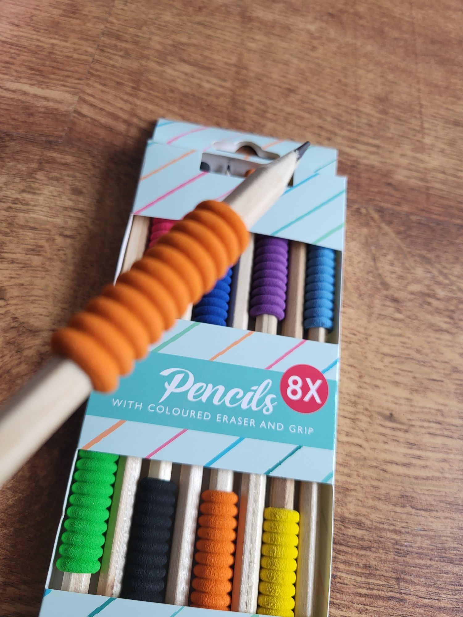 Zestaw ołówków z uchwytem do nauki pisania