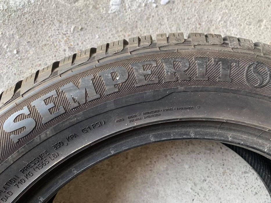 215/60 R17H Semperit