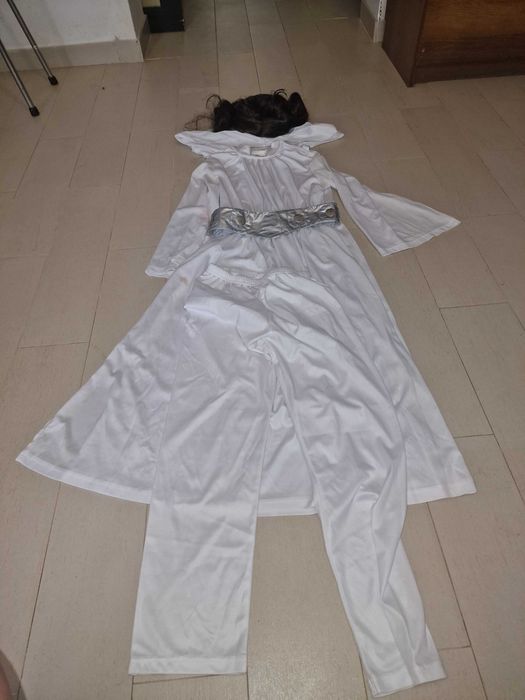 Fato carnaval ou halloween Disney Princesa Leia Starwars + 10 anos