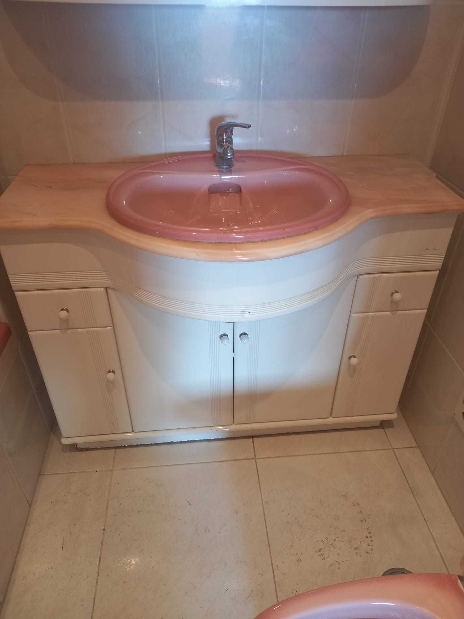 loiças wc rosa e branca