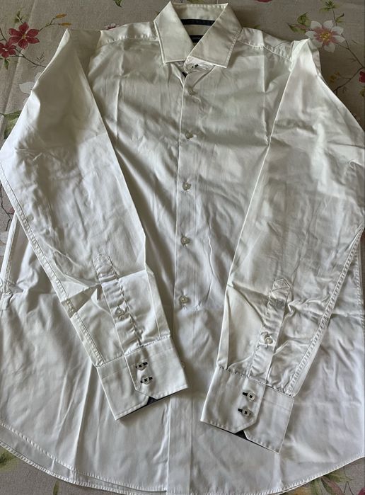 Camisa branca da Boss