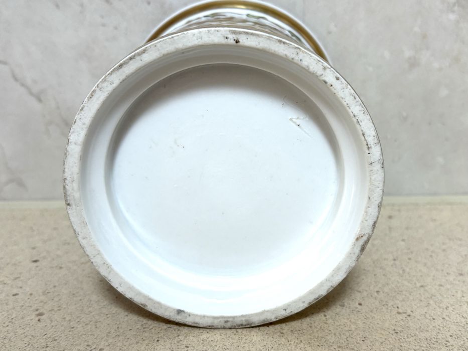 Lindo antigo pote / manga em porcelana francesa pintada à mão