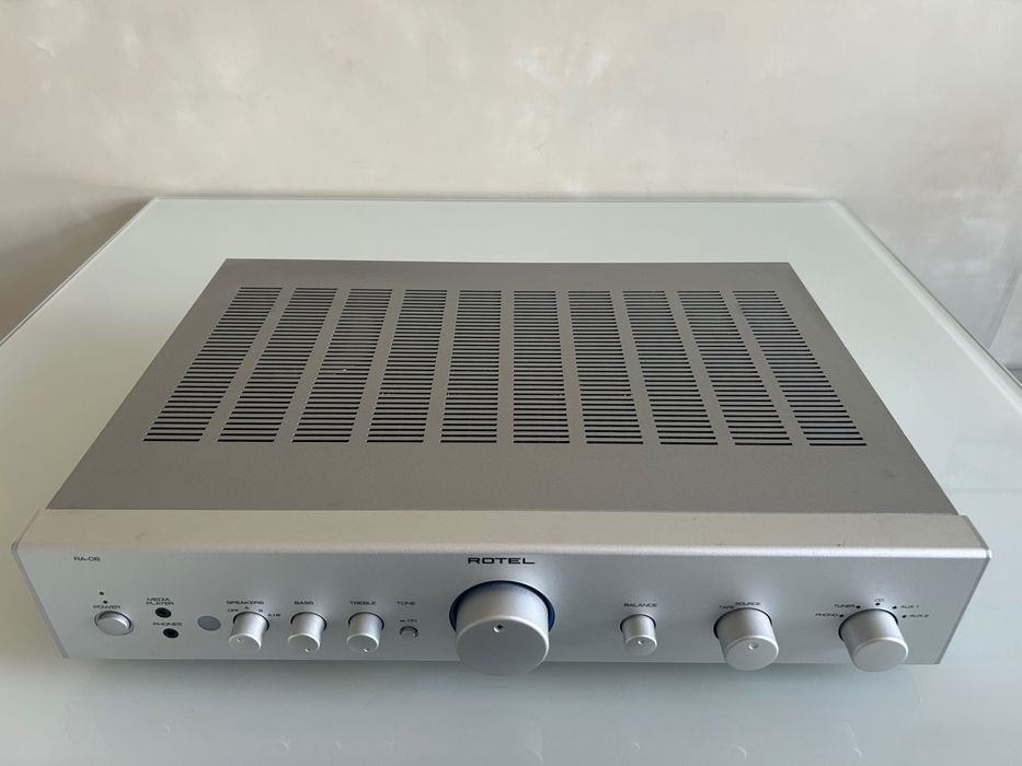 Інтегральний підсилювач ROTEL RA-06 Silver