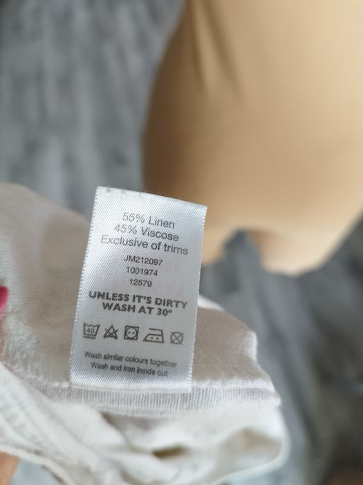 R.40 F &F białe ecru spodnie damskie rybaczki połowa len