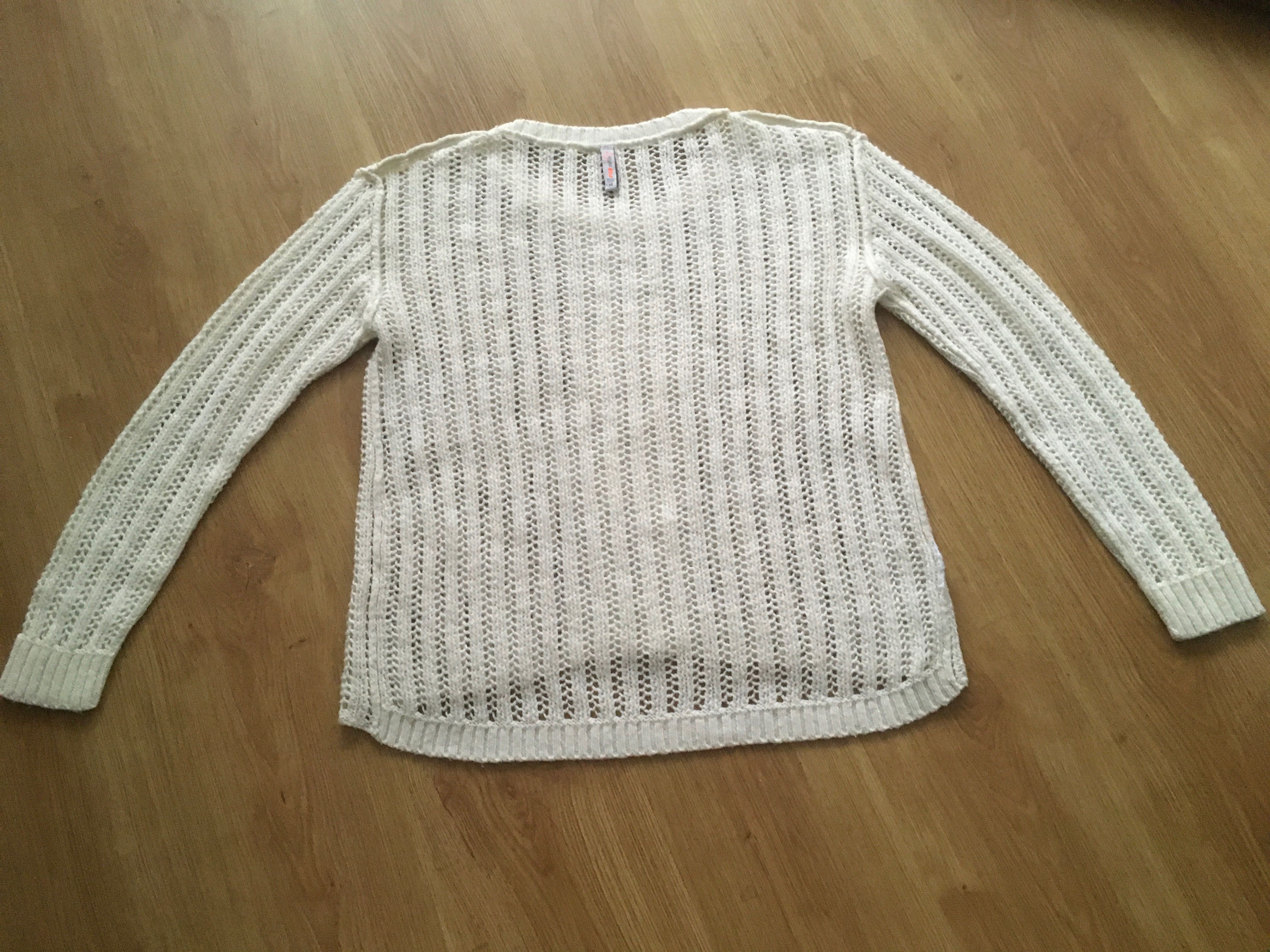Sweter damski ecru luźny splot 38/M