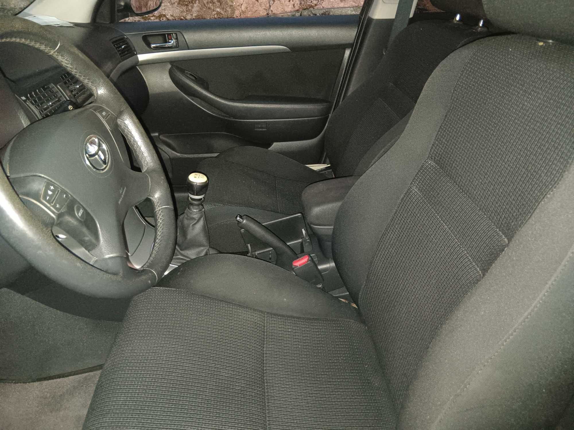 Toyota Avensis T27 Carrinha 2.0 D-4D Diesel 126 cv / 93 kW