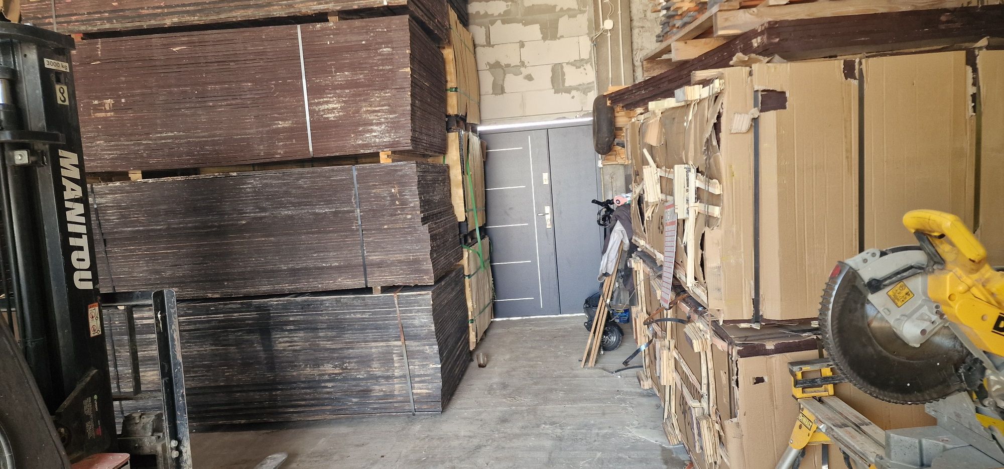 Płyty czarne topolowe sklejka szalunki strop doka doki Peri