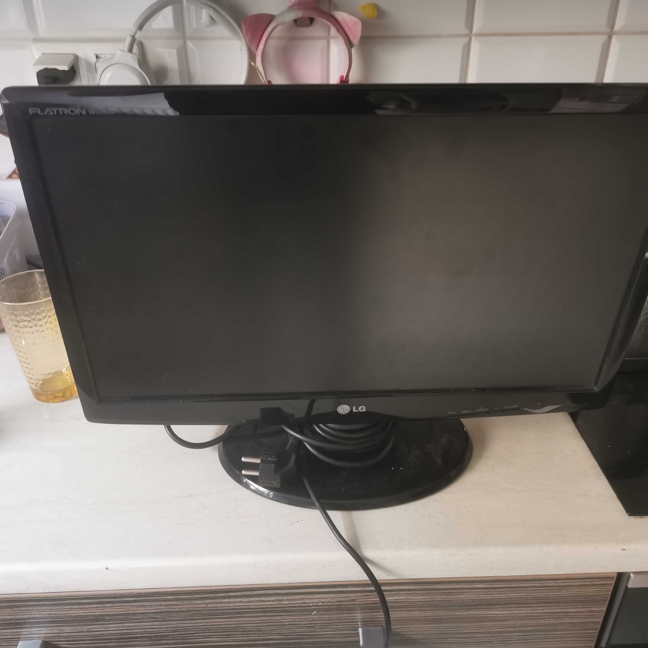 Monitor LG FLATRON W2243S-PF