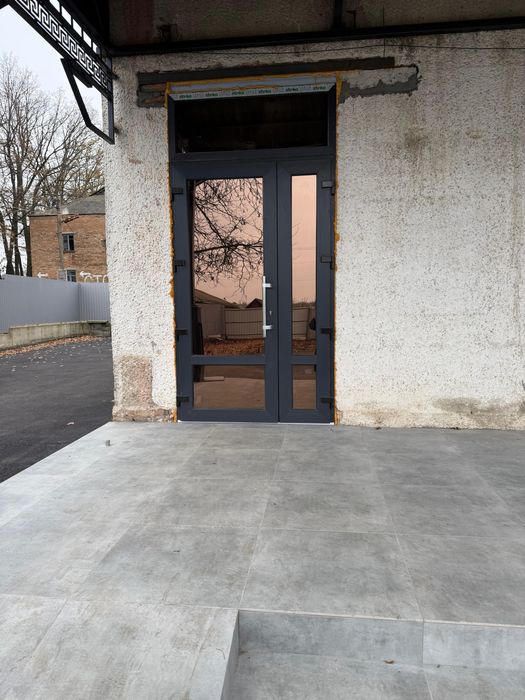 Продається підвальне приміщення з якісним ремонтом площею 500 м2