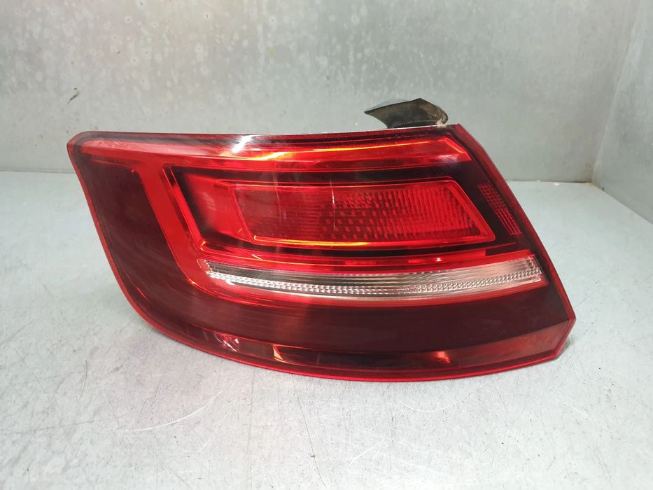 Farolim esquerdo AUDI A3 Sportback (8VA, 8VF)