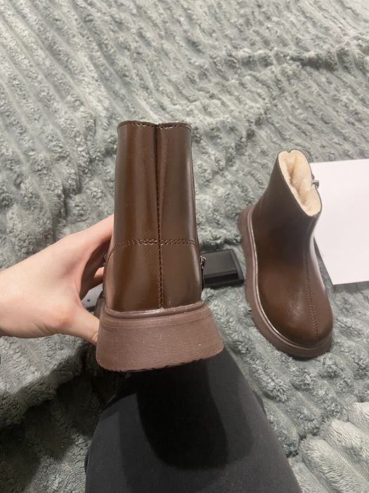 Зимові ботинки для дівчинки