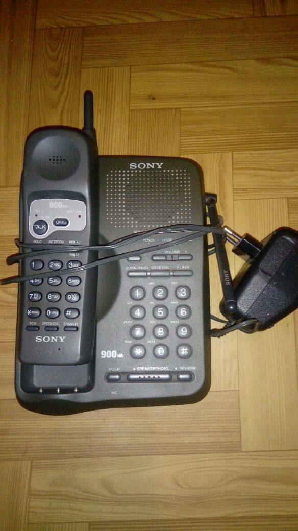 Telefon stacjonarny przenośny SONY plus baza 900 Mhz