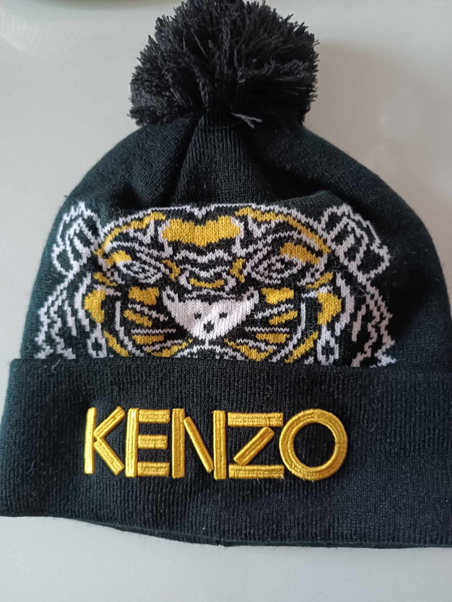 Czapka zimowa Kenzo z pomponem czarna żółta tygrys vintage