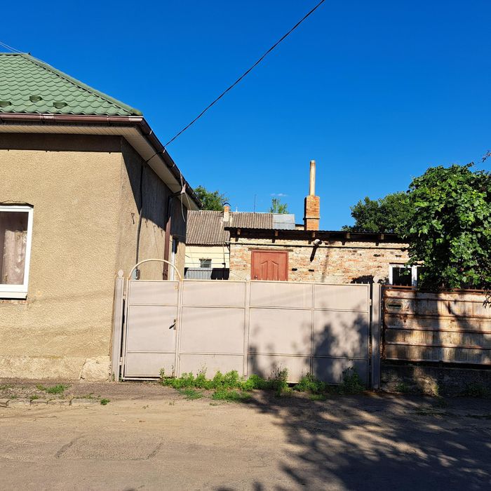 Продаж НАПІВ особняк