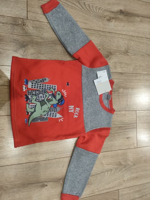 Bluza dinozaur rozm. 110 nowa z metką