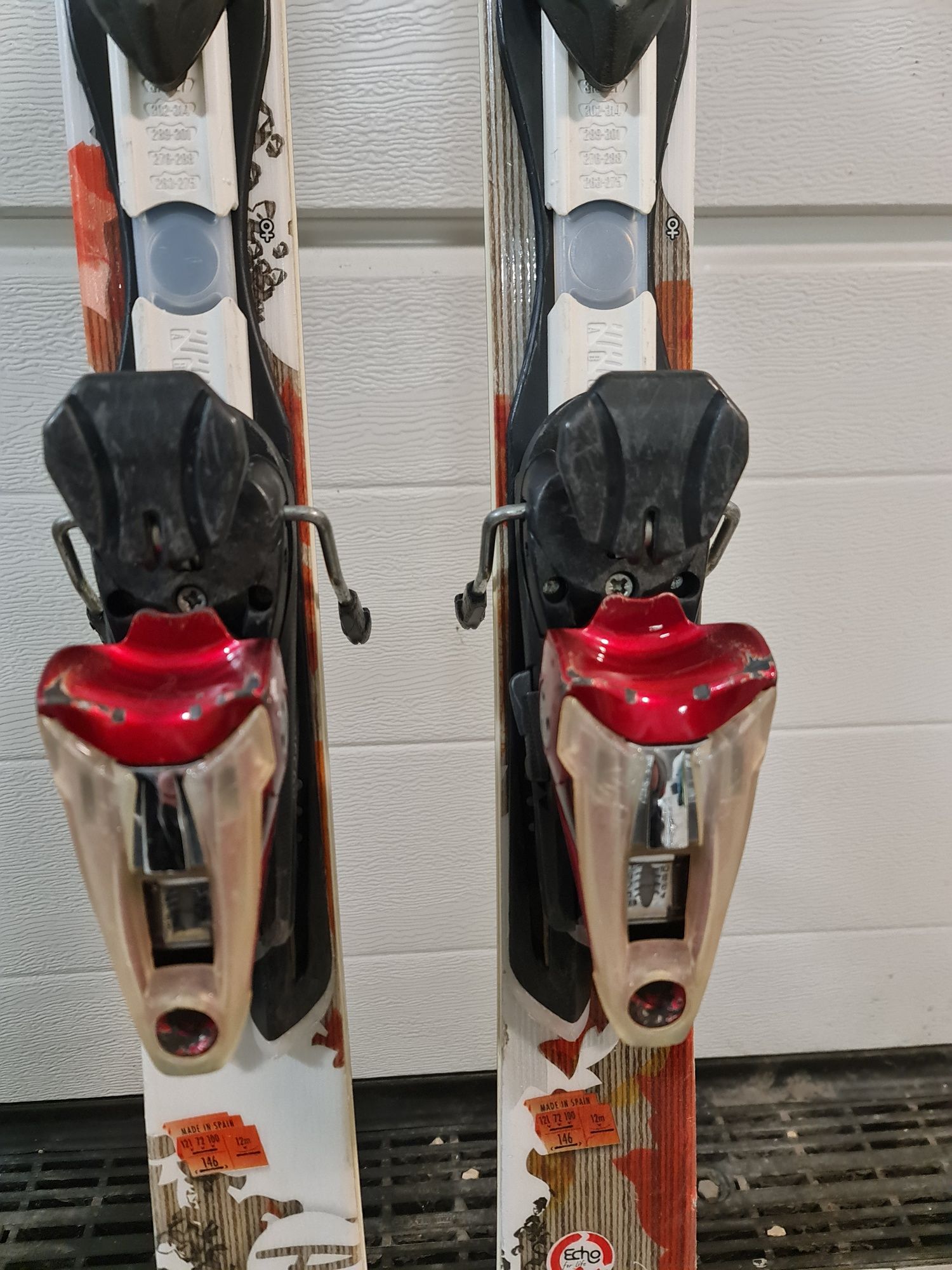 Narty Rossignol 146