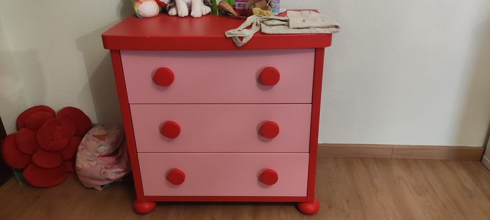 Cómoda criança IKEA