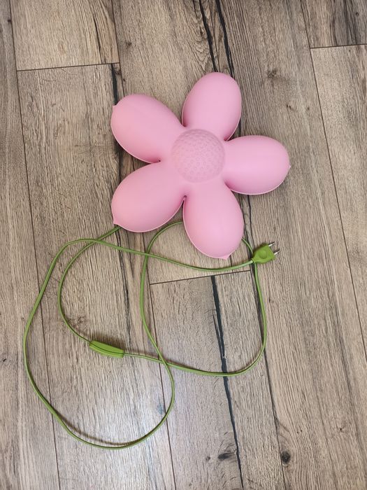 Lampka ścienna, różowy kwiatek IKEA