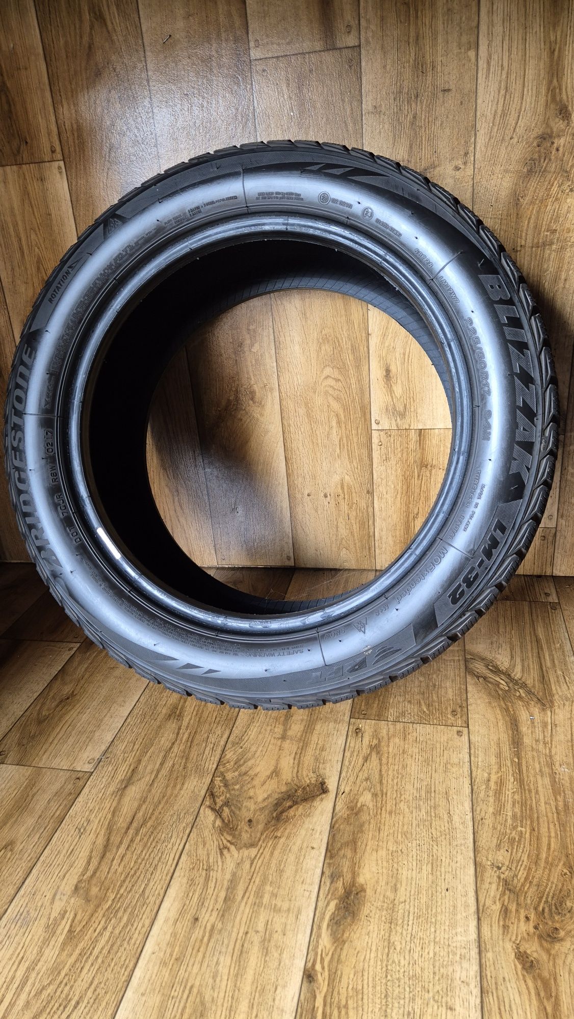 225/50/17 Bridgestone Komplet zima RFT RUNFLAT RSC  7,5mm 17r