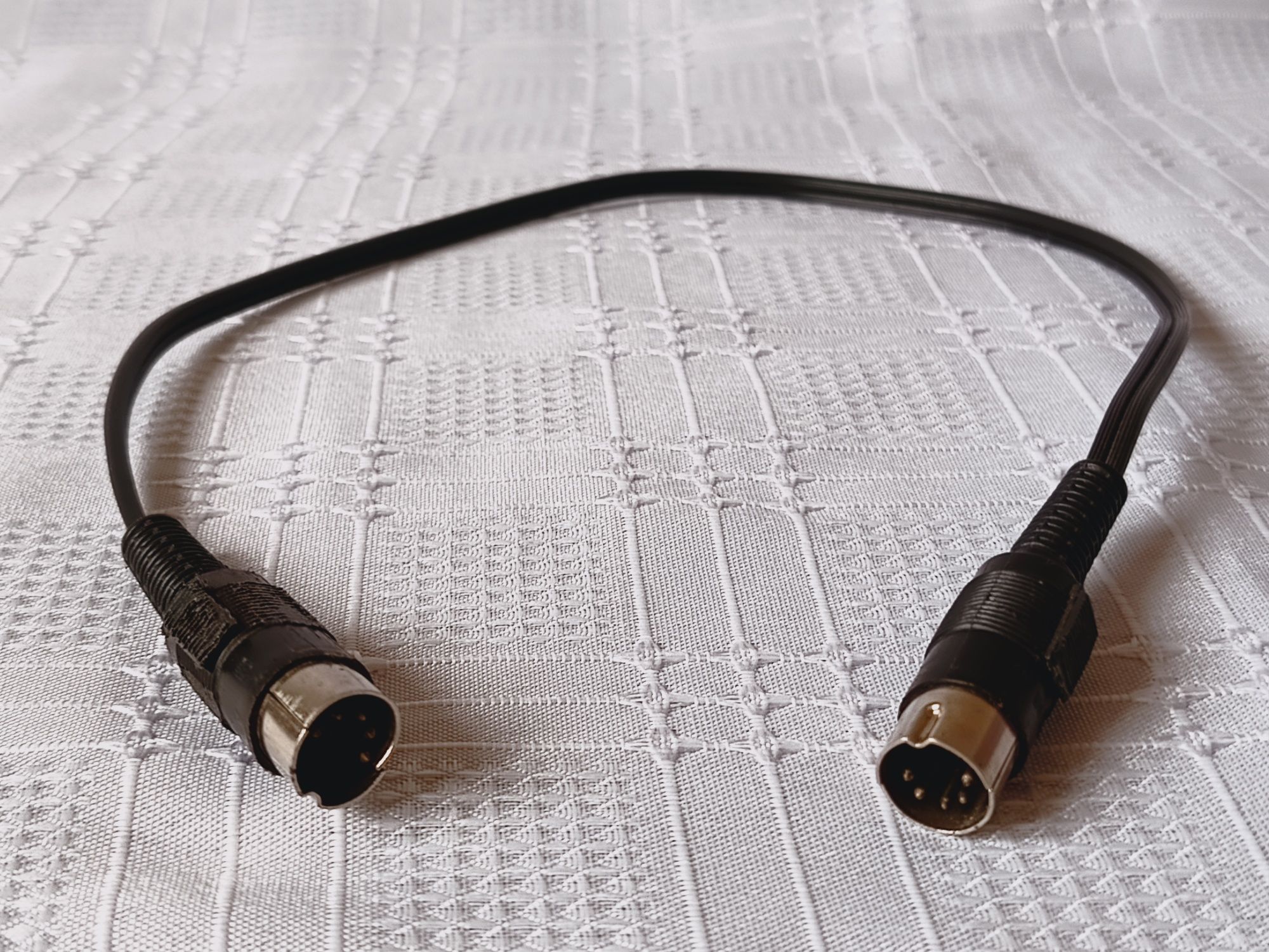 Kabel, przejściówka do sprzętu elektronicznego
