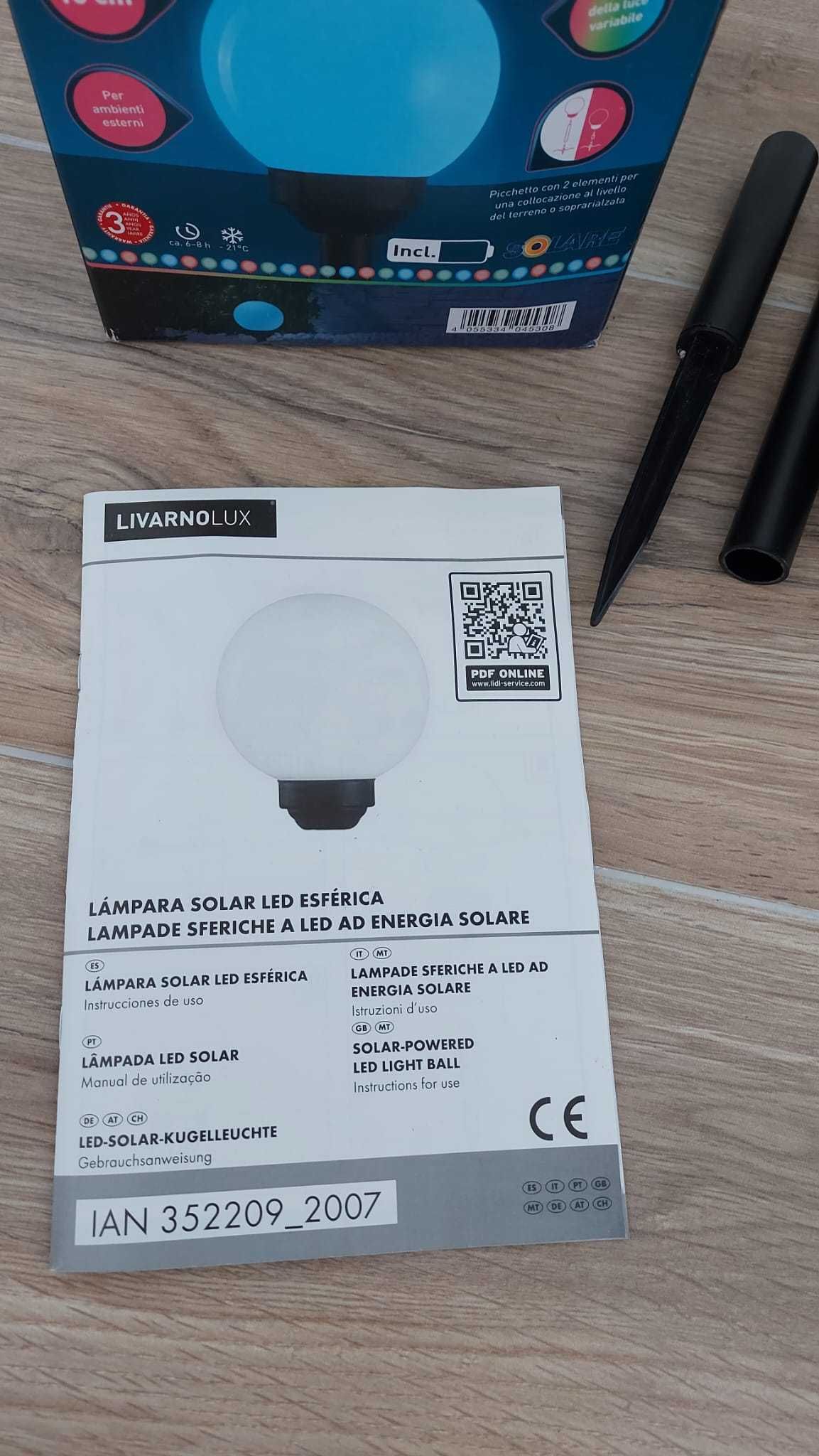 Lâmpada LED a energia solar