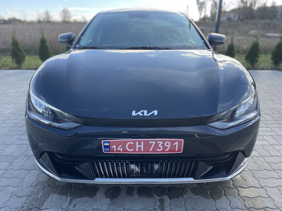 Kia ev6 електромобіль