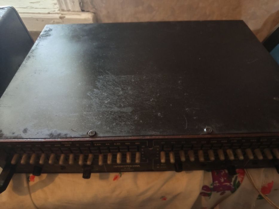 Еквалайзер" Елекктроніка" + кросовер