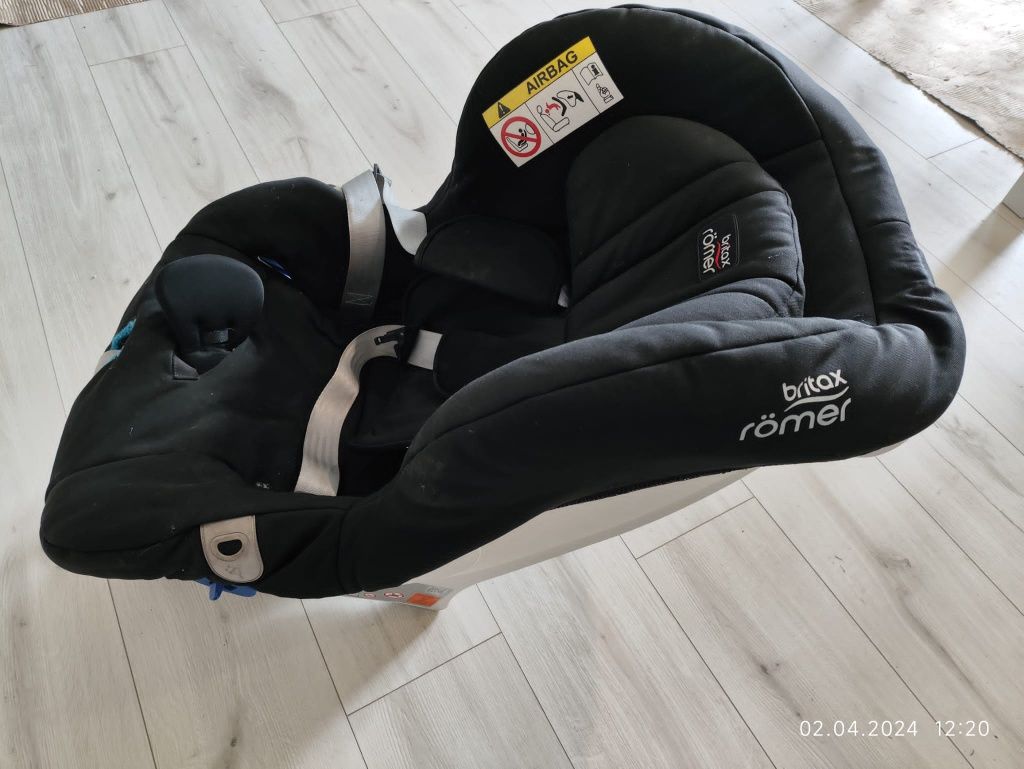 Fotelik samochodowy Britax Romer Max Way 9- 25 kg noga, pasy