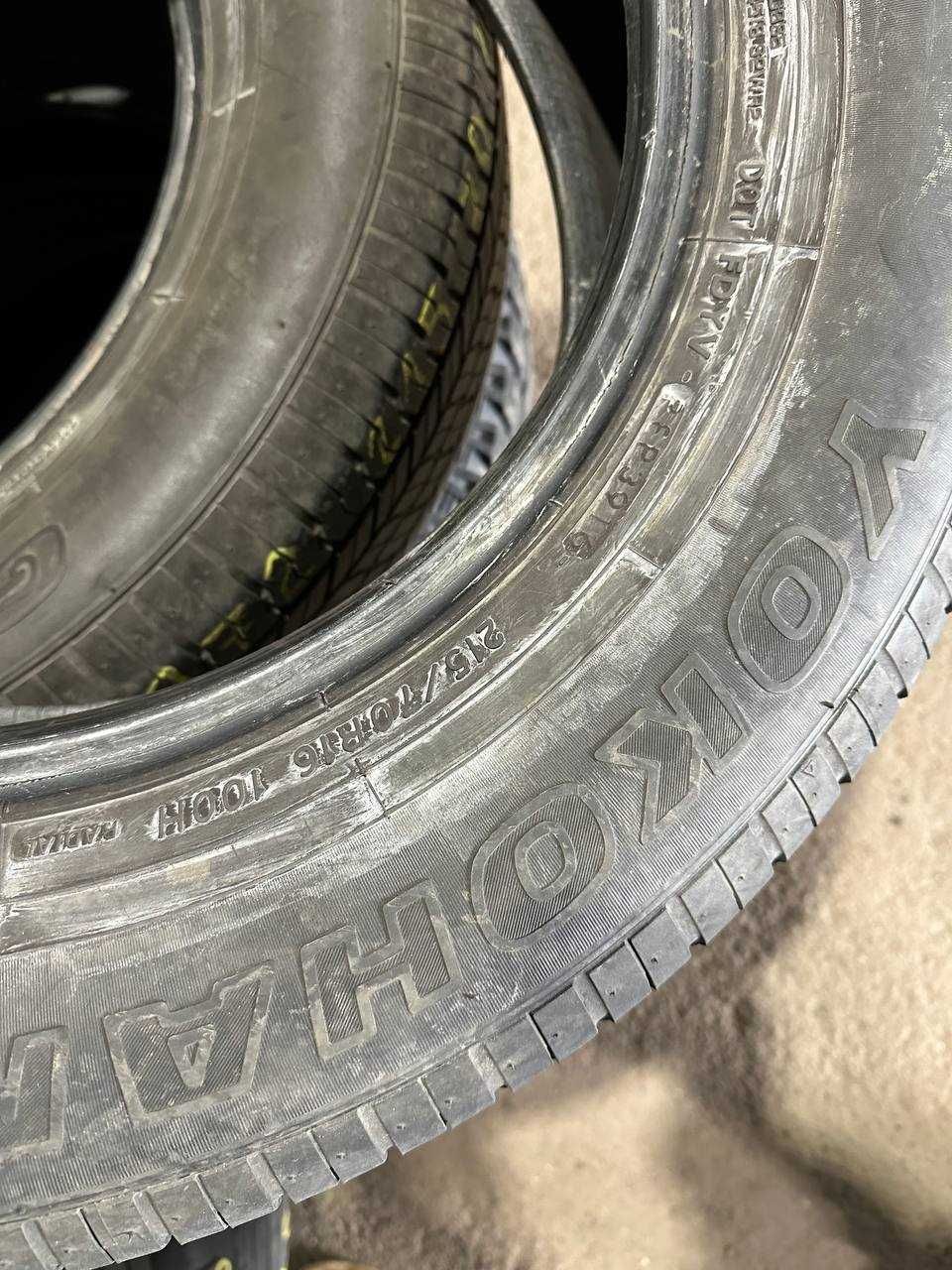 Літні шини 2шт б/у 215/70 R16 Yokohama Geolender G033 CA72