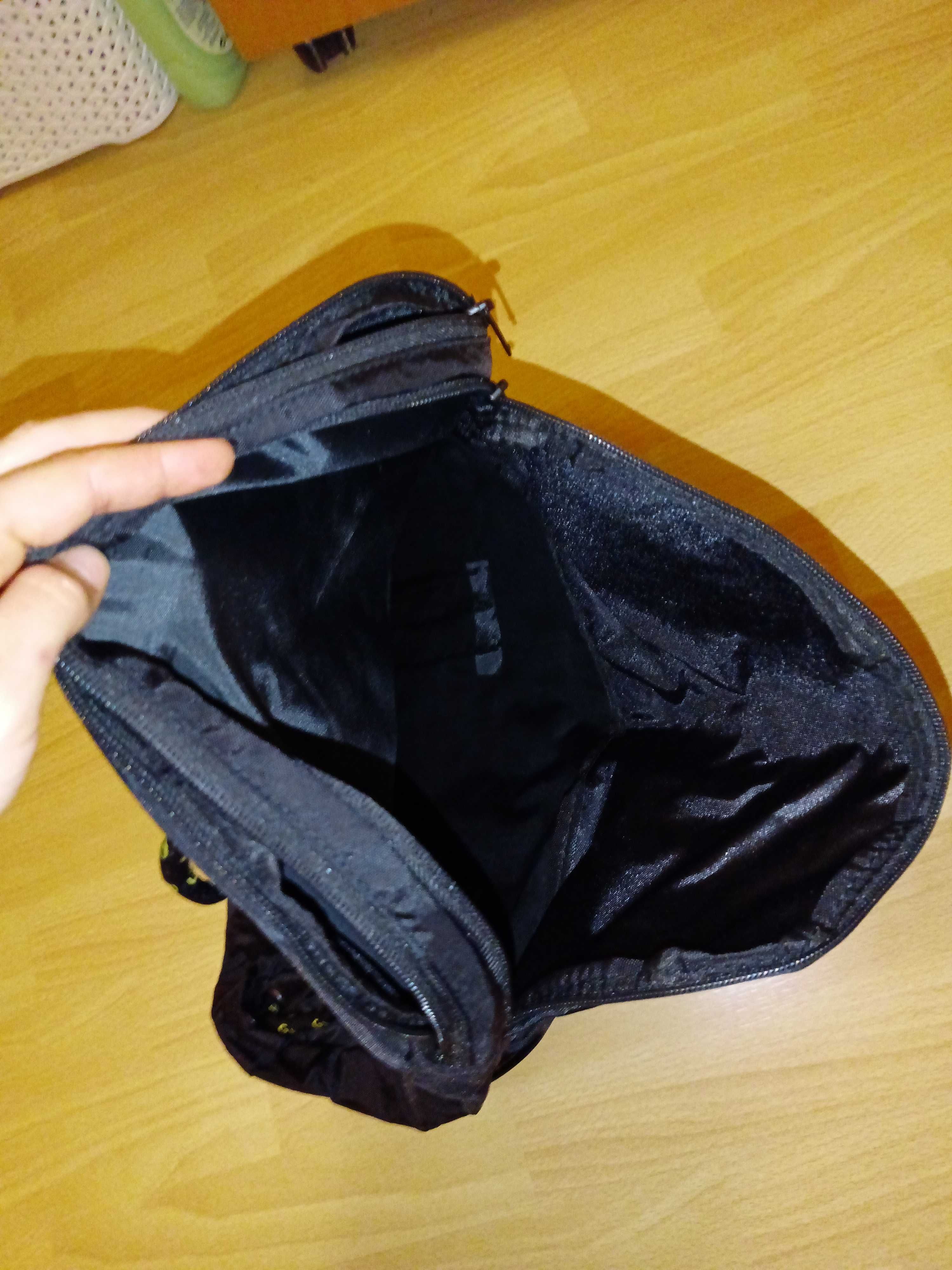 Czarny plecak na siłownię Gipara Calypso pojemny