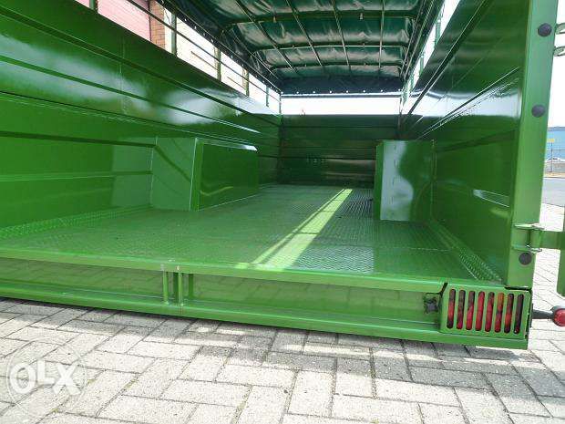 Przyczepa do przewozu zwierząt PRONAR T046/2 8,5 t