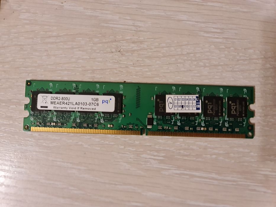 Оперативная память 1 GB DDR2 800 MHz pqi