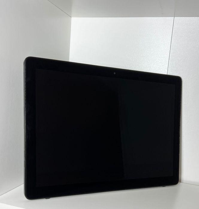 Dell Latitude 5285
• Procesor: Intel Core i3-7100U