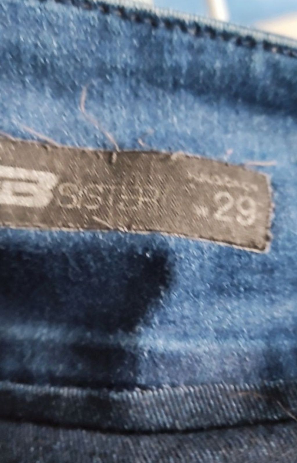 Dziury rozcięcia push up jeansy jak legginsy