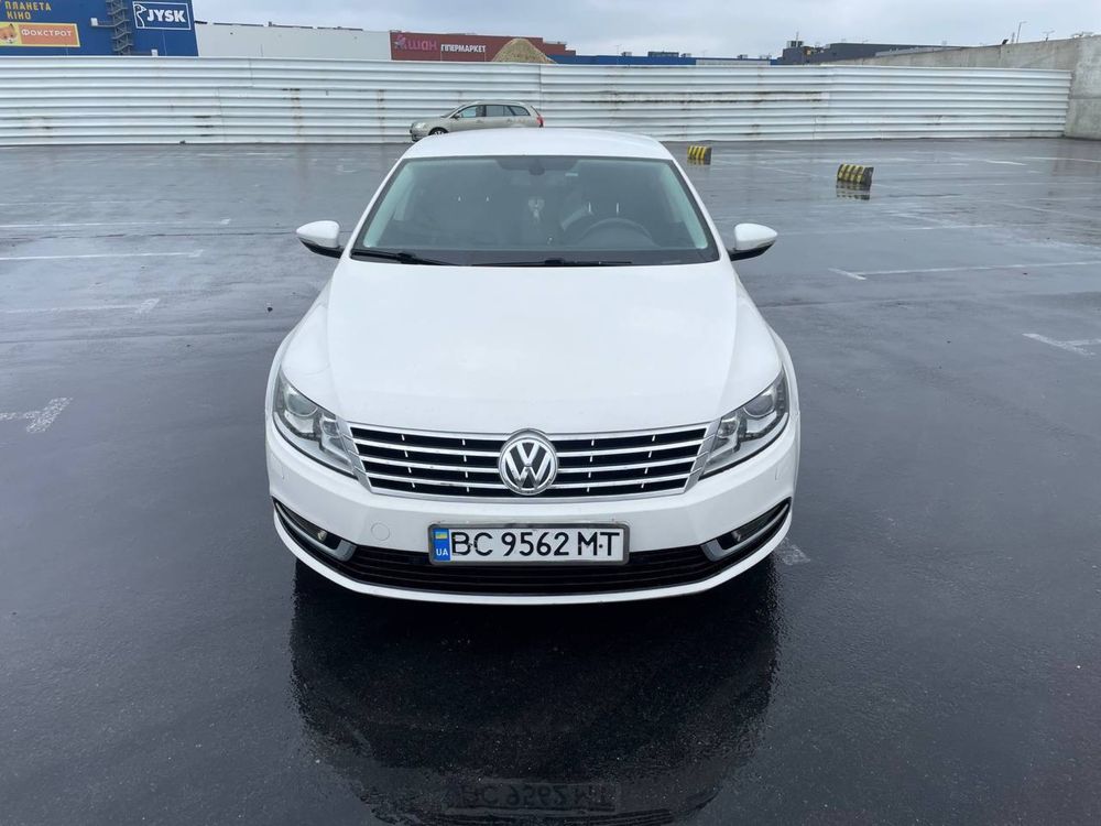 Продам Volkswagen Passat CC 2014 року