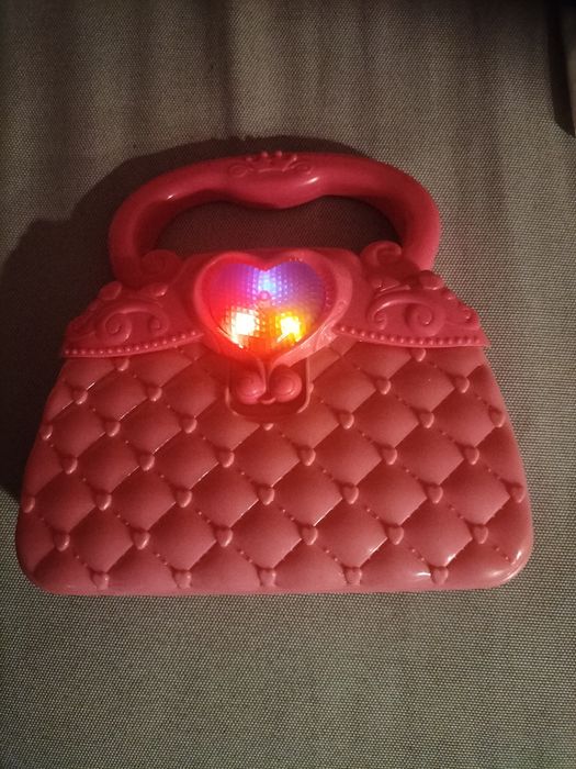 Plastikowa torebka dziecięca ze świecącym serduszkiem