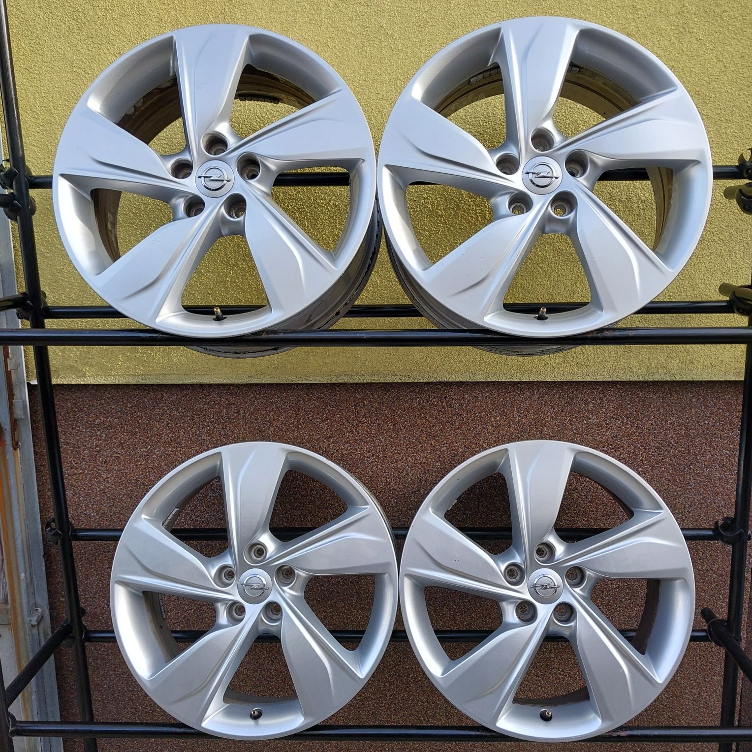 Opel 18" 5x108 Et49 7.5J  Peugeot 5008,3008 citroen c5x