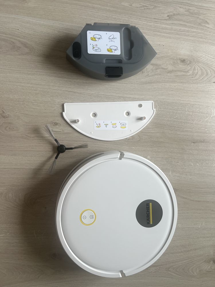 Робот-пилосос миючий Karcher RCV2