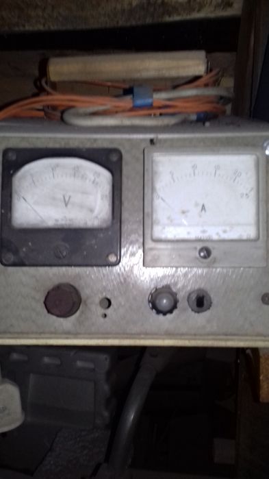 Зарядное устройство для акамулятора автомобиля и т.д