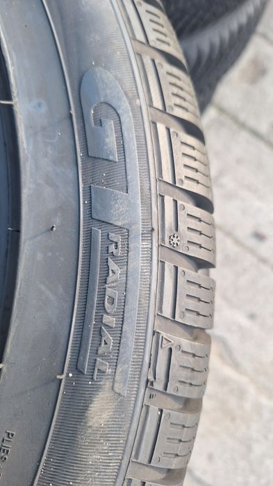 Opony zimowe GT RADIAL 235/45/17 nowe