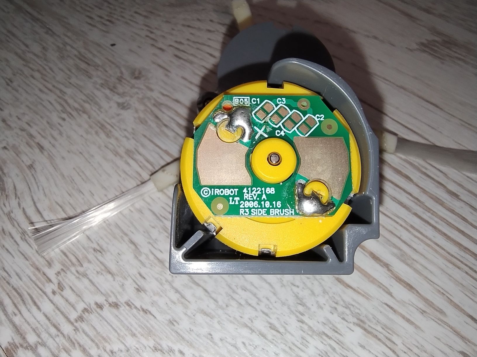 Moduł szczotki bocznej Irobot Roomba e5 ze szczotką