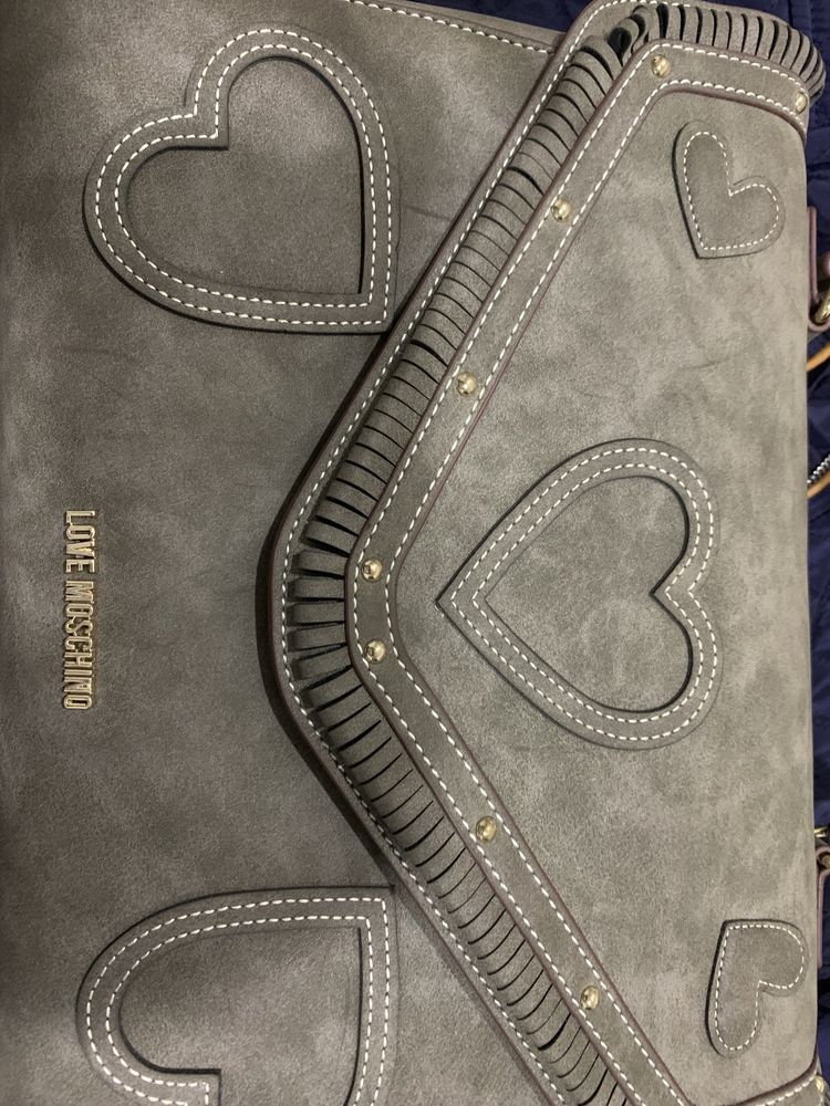 Mala Love Moschino