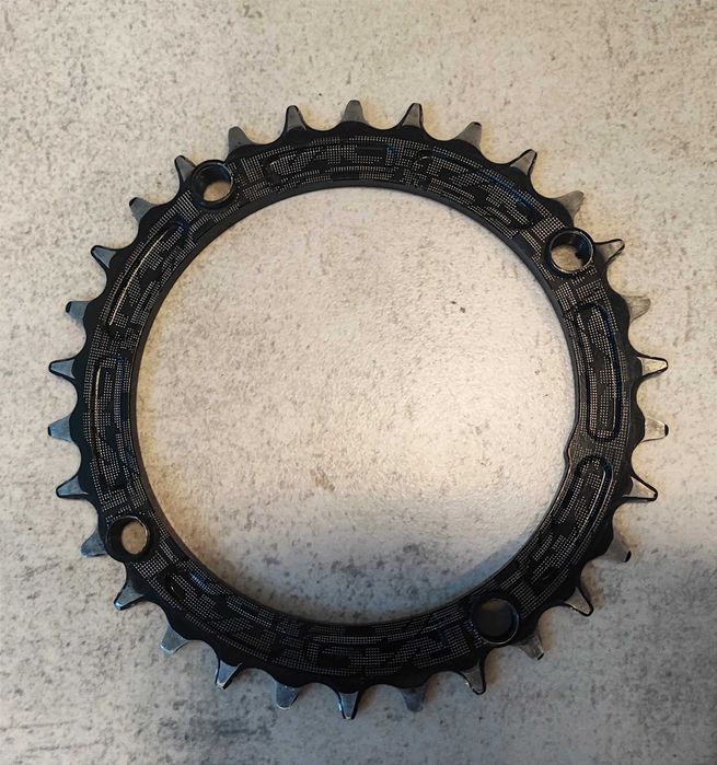 Zębatka Race Face Narrow Wide Single 30T BCD 104mm